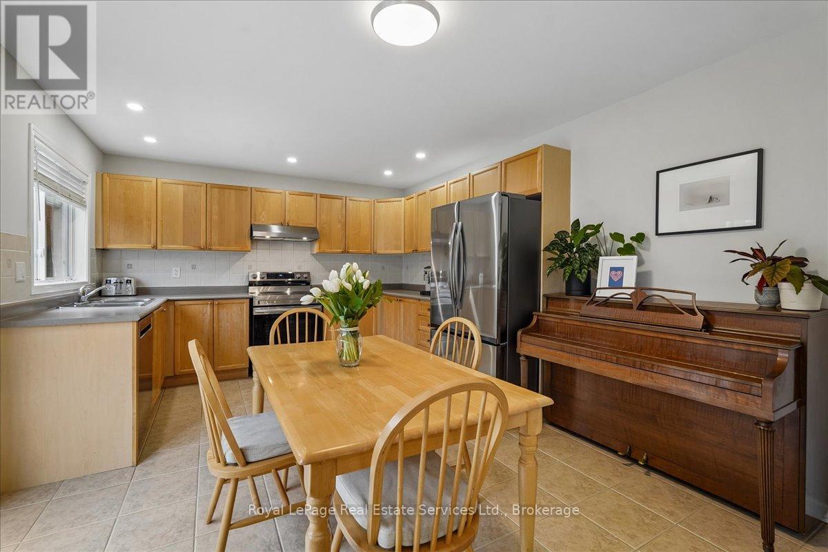 2347 Hollybrook Drive, Oakville, Ontario  L6M 4T6 - Photo 15 - W13094078