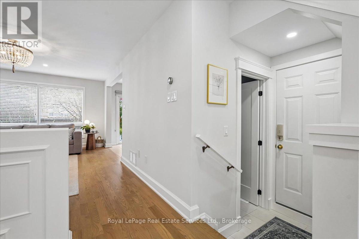 2347 Hollybrook Drive, Oakville, Ontario  L6M 4T6 - Photo 19 - W13094078