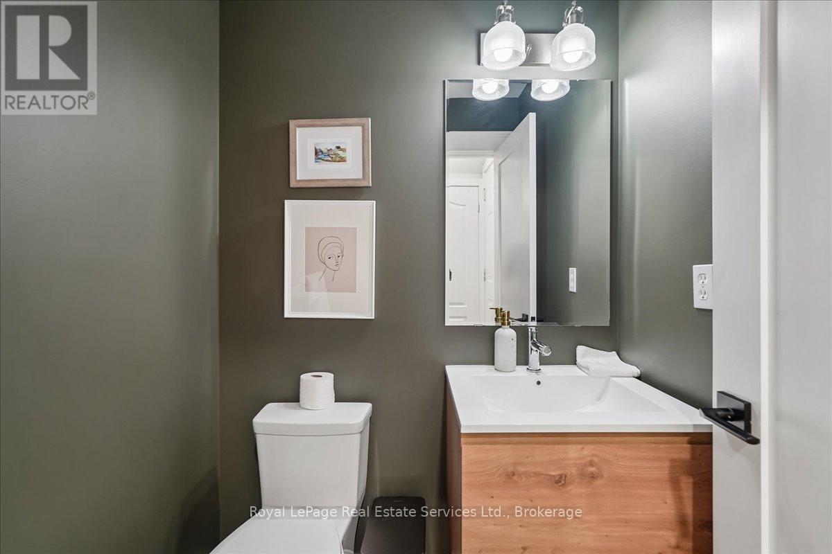 2347 Hollybrook Drive, Oakville, Ontario  L6M 4T6 - Photo 20 - W13094078
