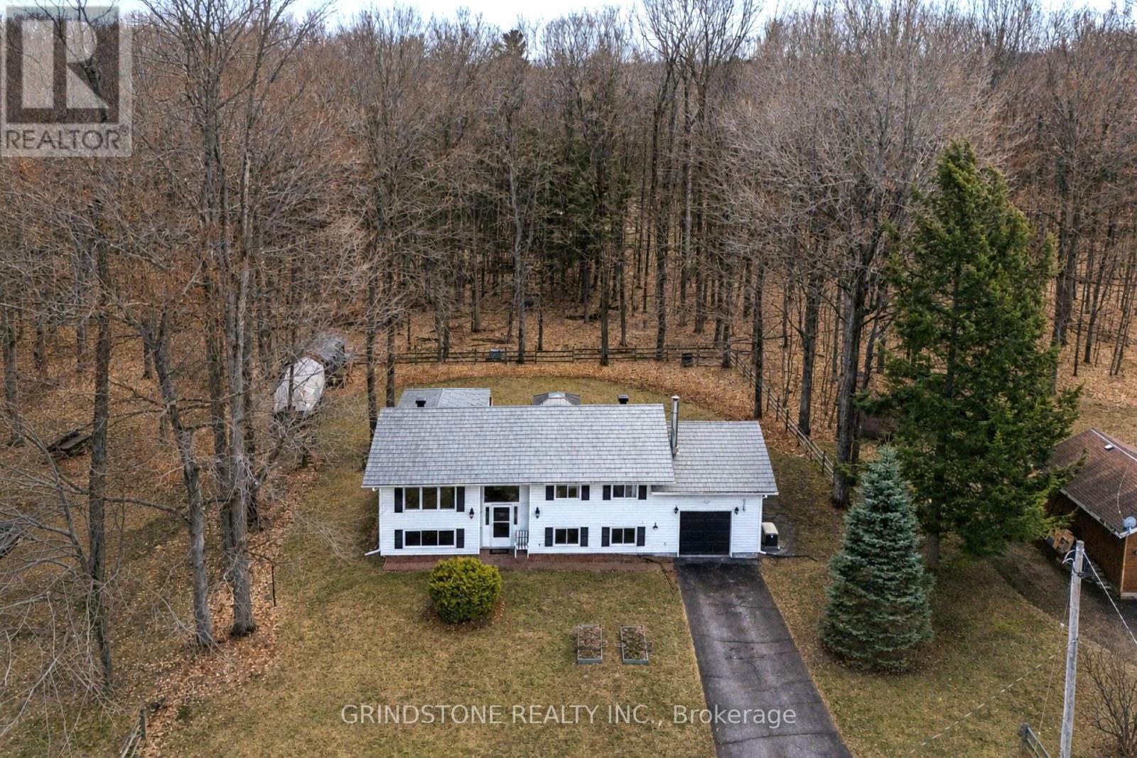 319 RIVERWOOD DRIVE, Ottawa, Ontario
