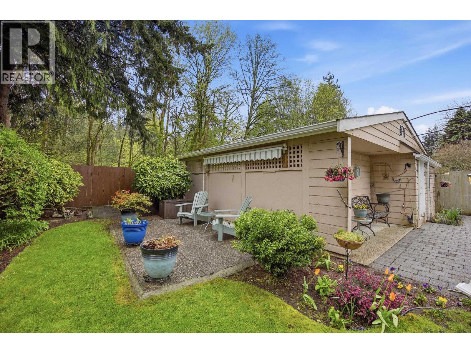 1852 Larson Road, North Vancouver, British Columbia  V7M 2Z6 - Photo 31 - R3112311
