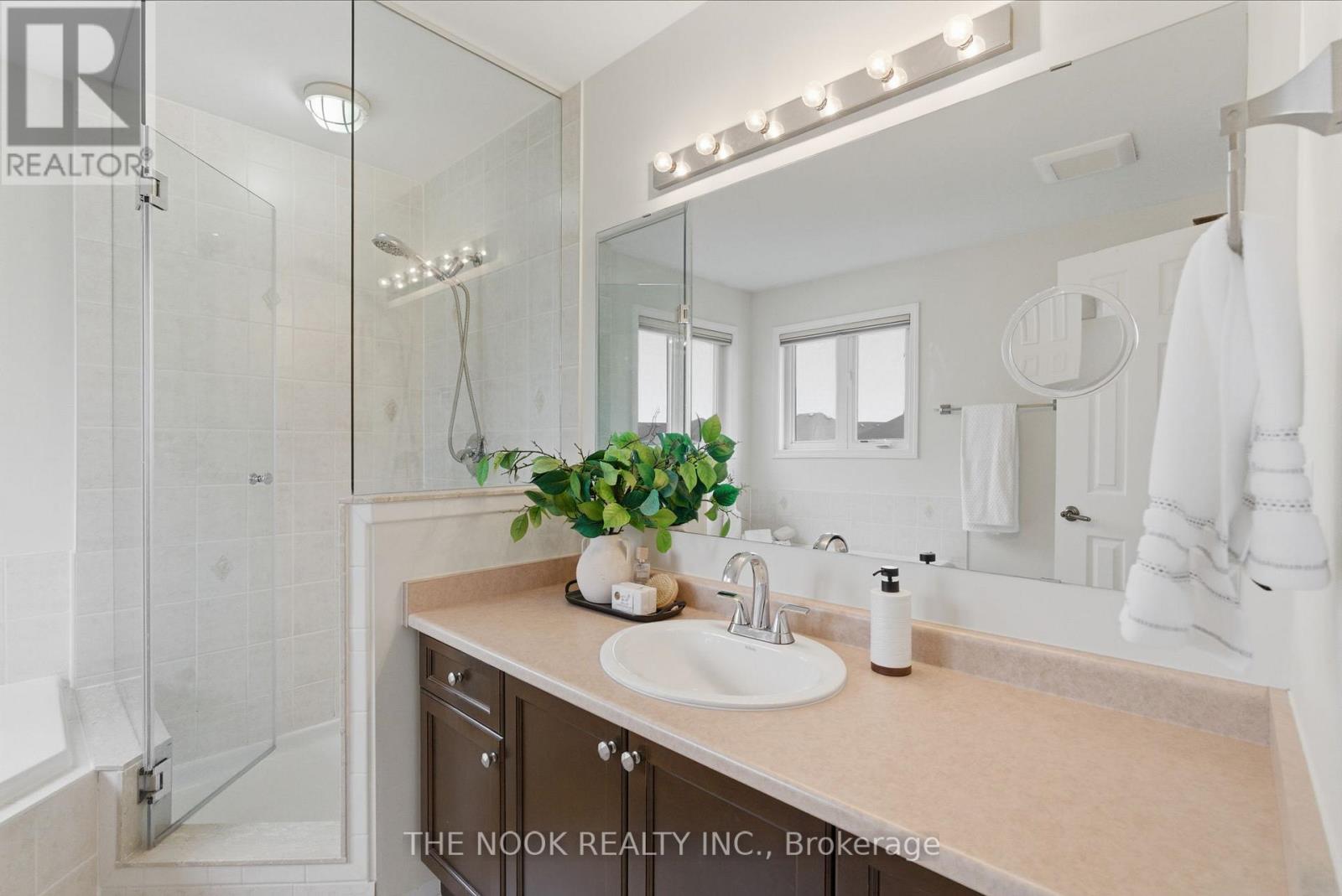 369 Longworth Avenue, Clarington, Ontario  L1C 0E2 - Photo 21 - E13094042