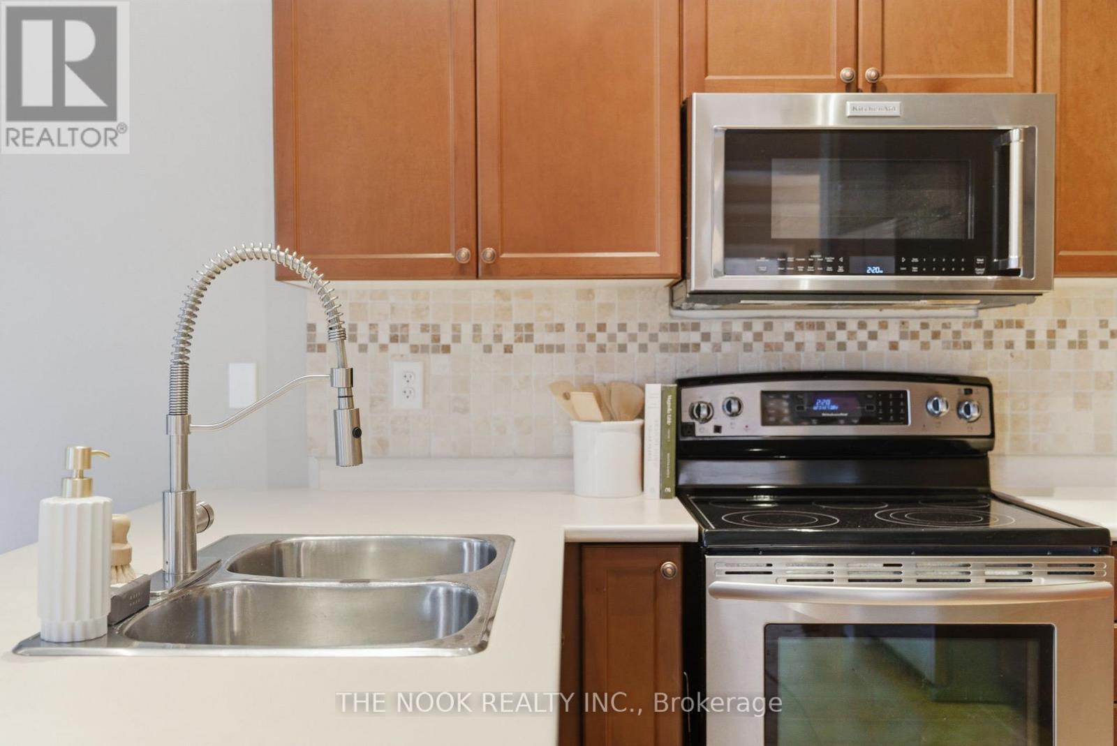 369 Longworth Avenue, Clarington, Ontario  L1C 0E2 - Photo 7 - E13094042