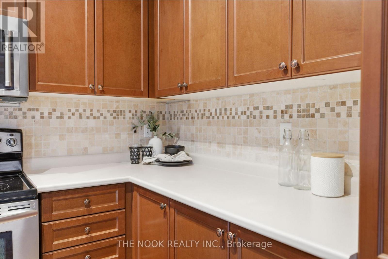 369 Longworth Avenue, Clarington, Ontario  L1C 0E2 - Photo 8 - E13094042