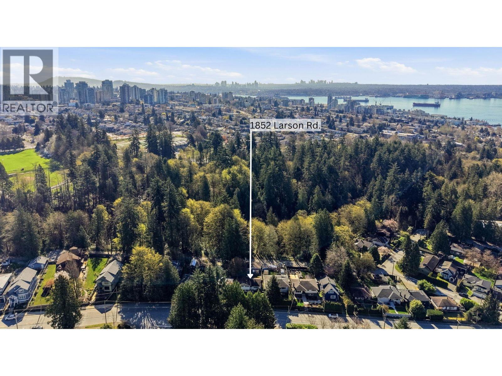 1852 Larson Road, North Vancouver, British Columbia  V7M 2Z6 - Photo 4 - R3112311