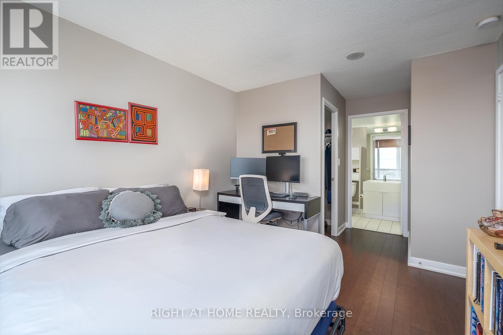 1508 - 10 Capreol Court, Toronto, Ontario  M5V 4B3 - Photo 18 - C13094030