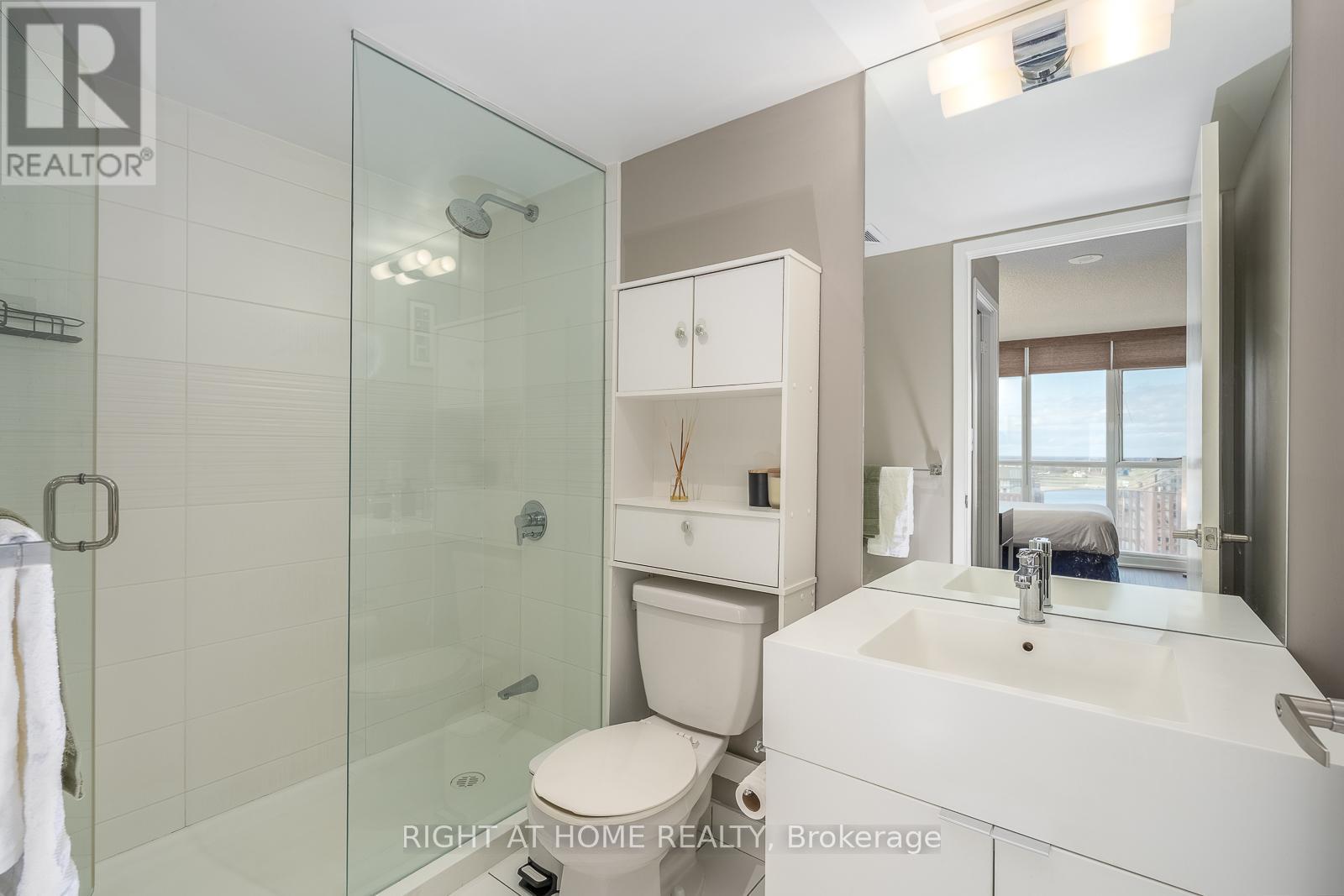 1508 - 10 Capreol Court, Toronto, Ontario  M5V 4B3 - Photo 20 - C13094030