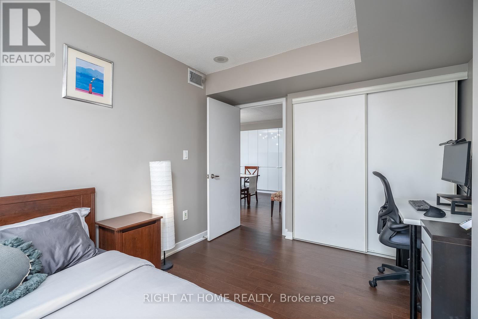 1508 - 10 Capreol Court, Toronto, Ontario  M5V 4B3 - Photo 25 - C13094030