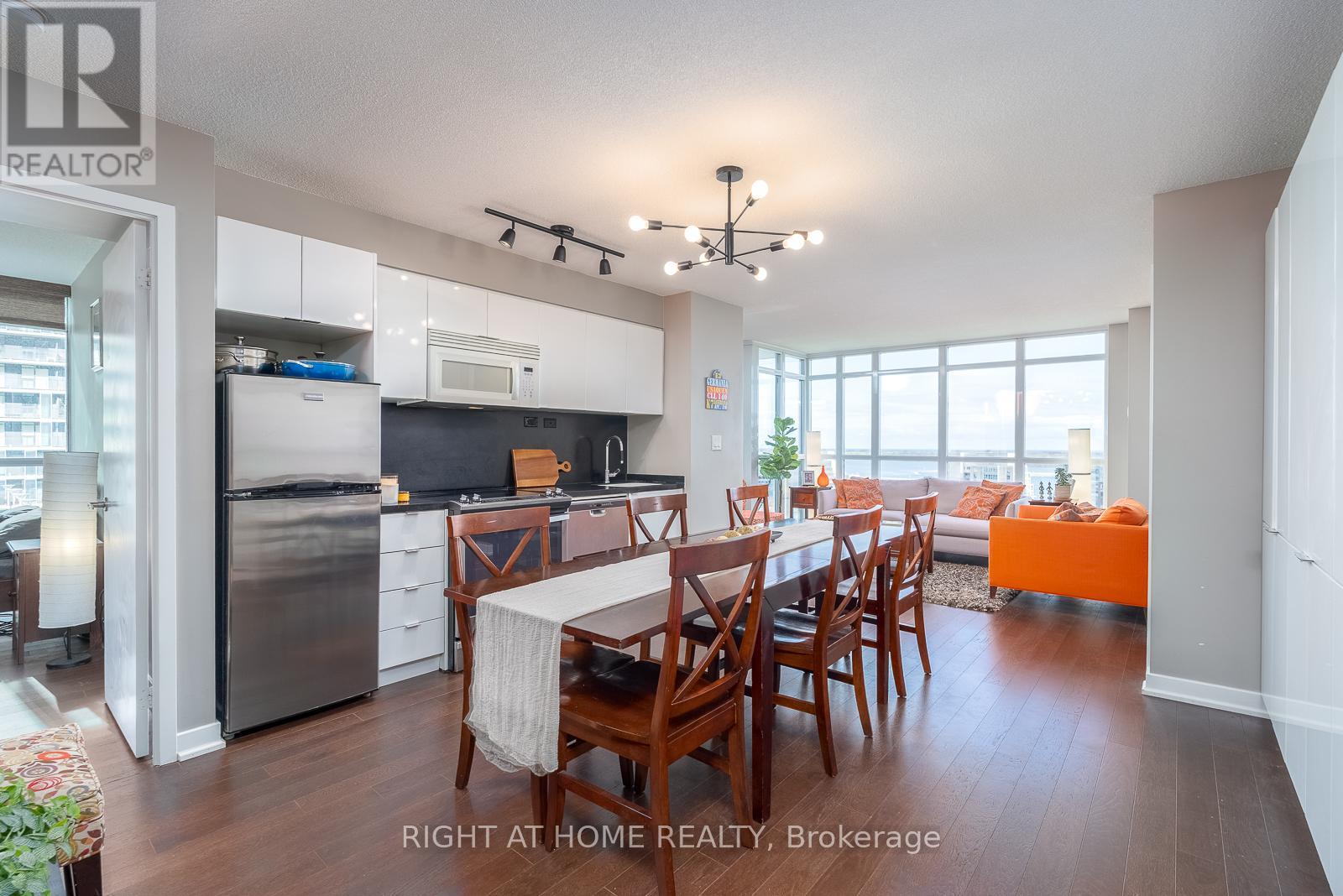 1508 - 10 Capreol Court, Toronto, Ontario  M5V 4B3 - Photo 6 - C13094030