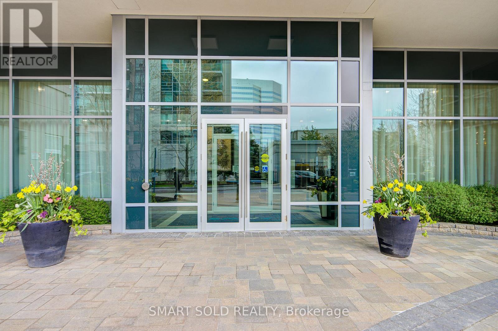 1216 - 17 Anndale Drive, Toronto, Ontario  M2N 2W7 - Photo 2 - C13094070