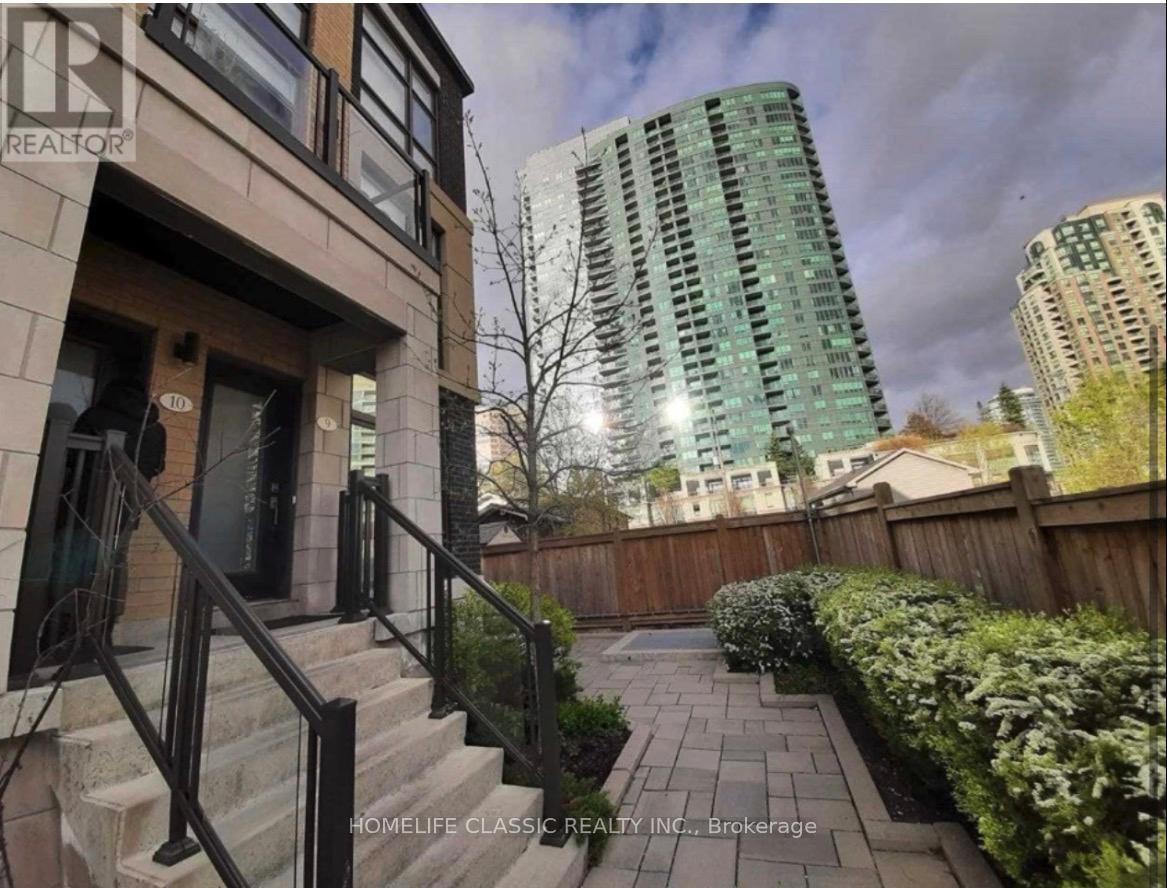 9 - 11 ELDORA AVENUE, Toronto, Ontario