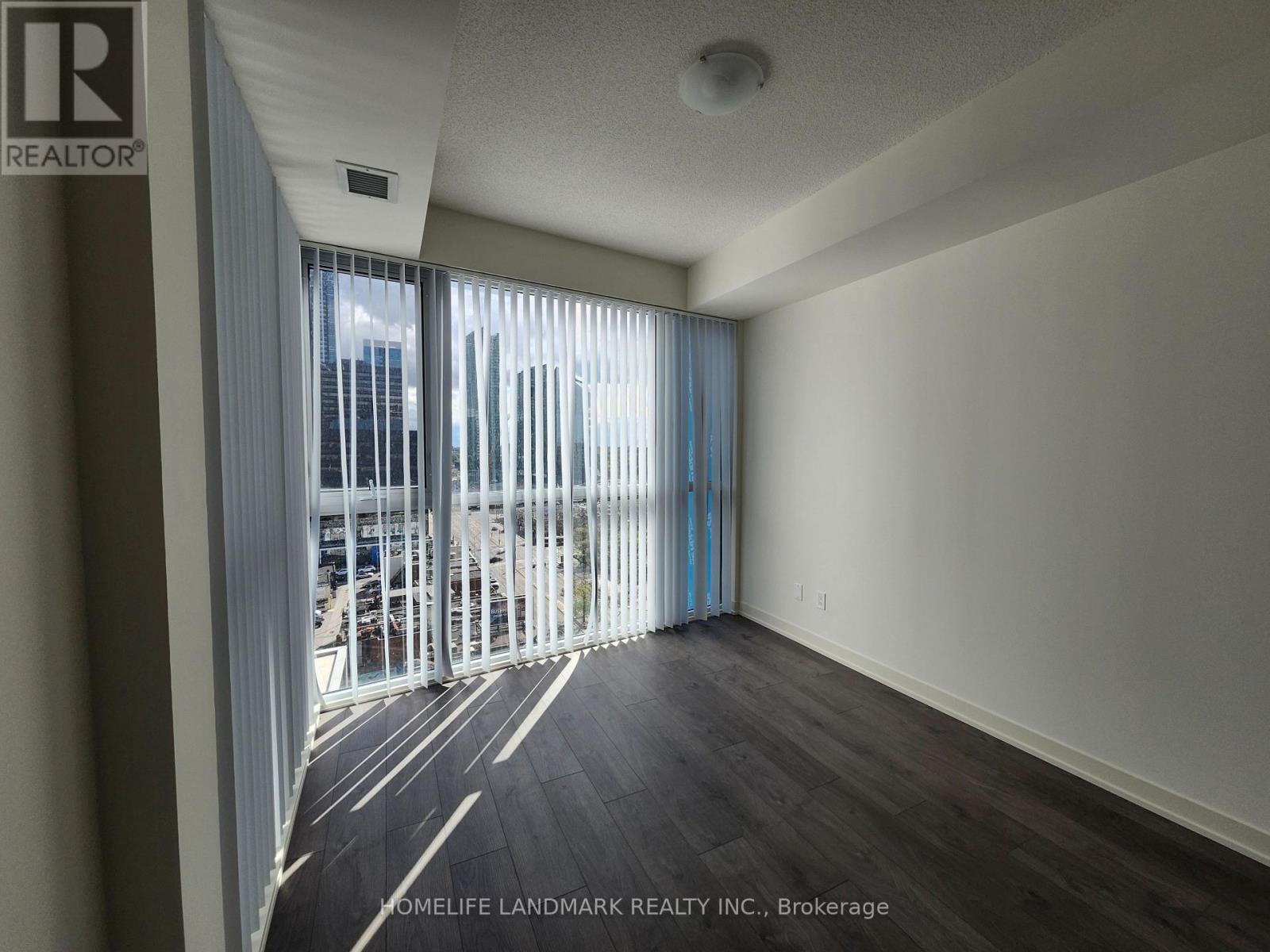 1007 - 4955 Yonge Street, Toronto, Ontario  M2N 0L8 - Photo 3 - C13094090