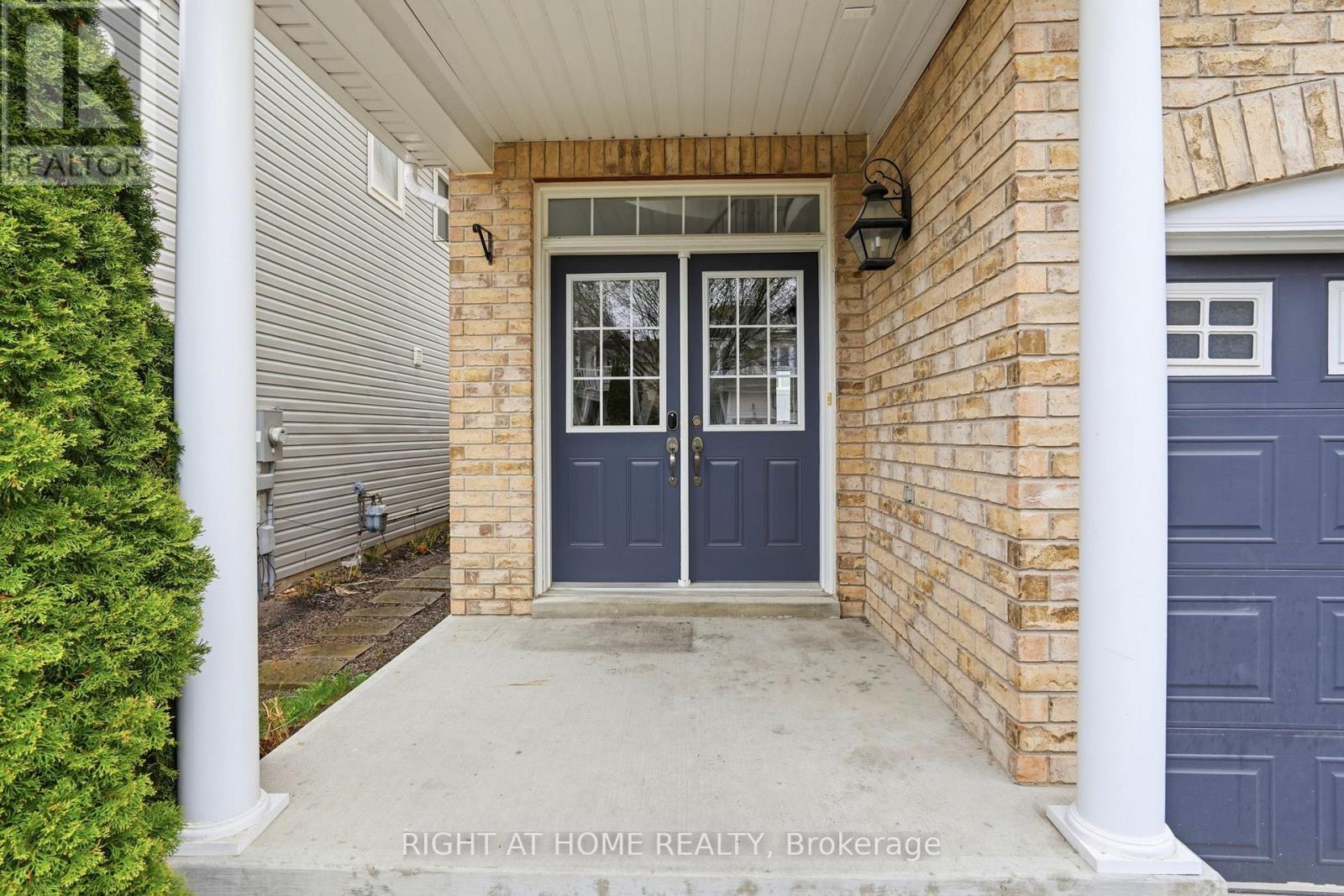 9 Shrewsbury Drive, Whitby, Ontario  L1M 0C9 - Photo 8 - E13094062
