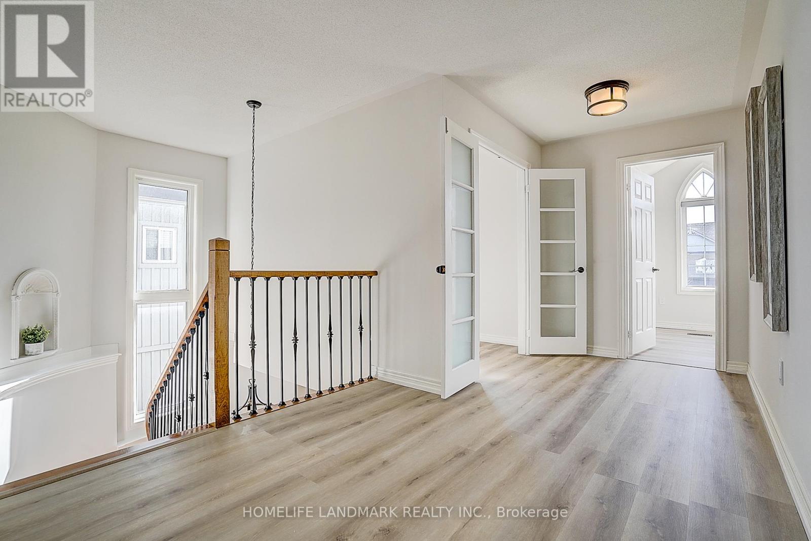 81 Helston Crescent, Whitby, Ontario  L1M 2K4 - Photo 24 - E13094066
