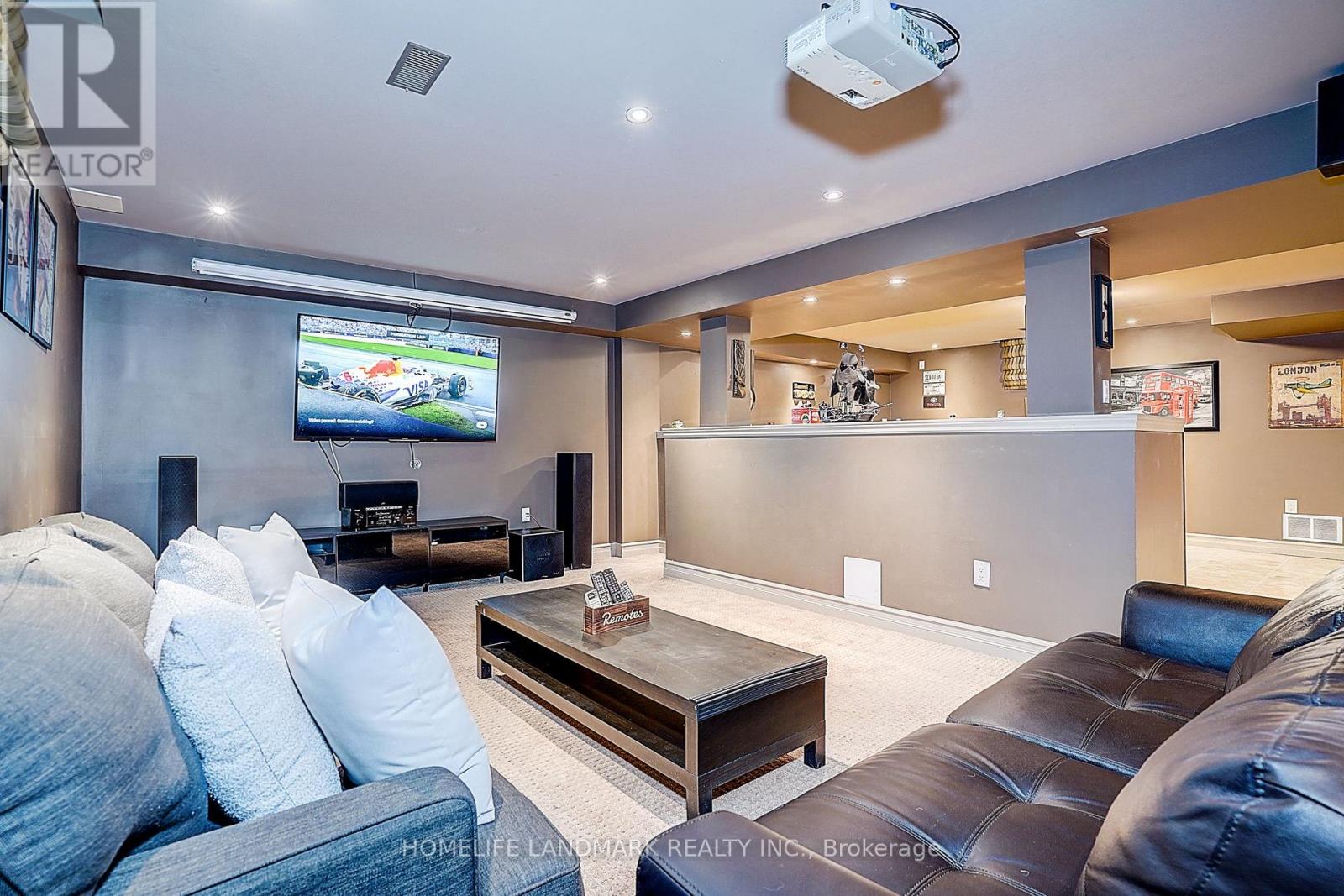 81 Helston Crescent, Whitby, Ontario  L1M 2K4 - Photo 46 - E13094066