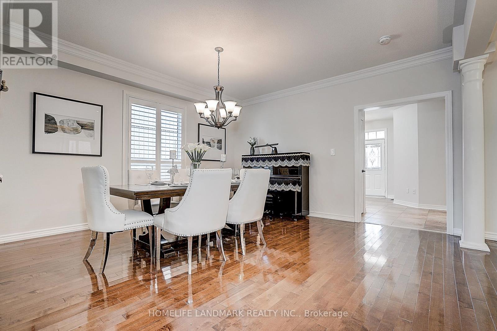 81 Helston Crescent, Whitby, Ontario  L1M 2K4 - Photo 5 - E13094066