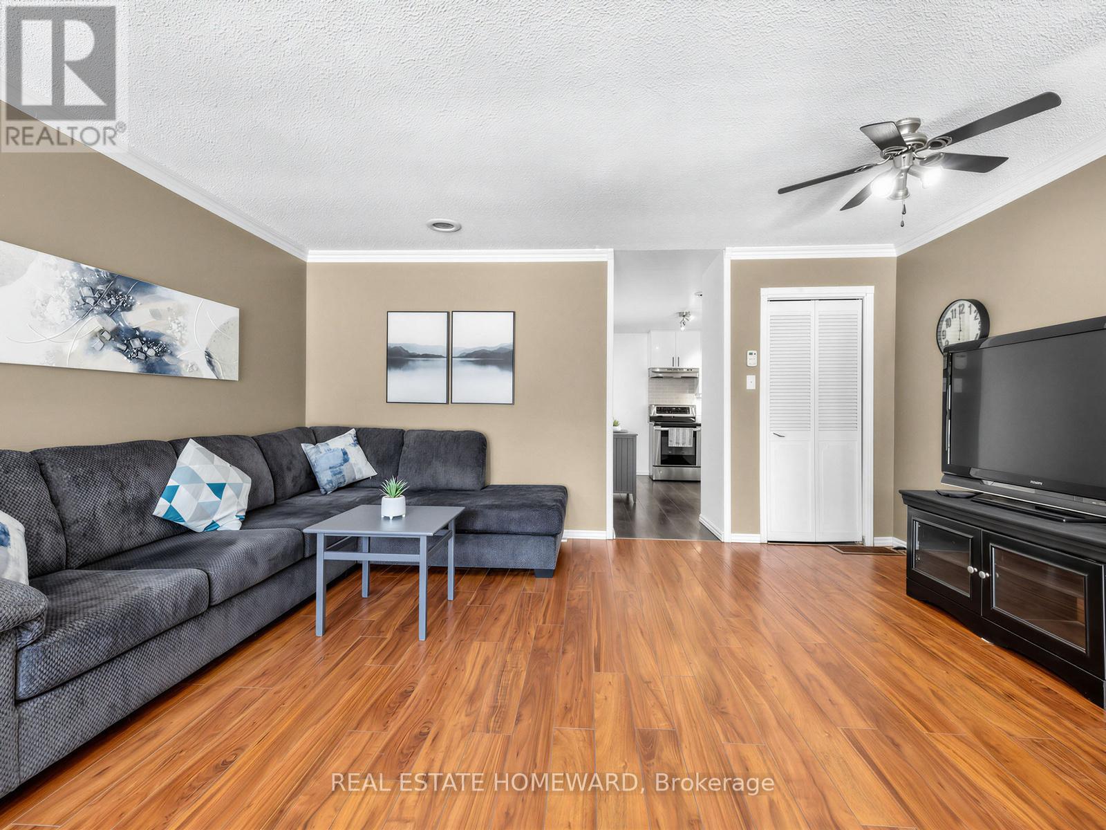 44 Westbourne Avenue, Toronto, Ontario  M1L 2Y4 - Photo 12 - E13094074