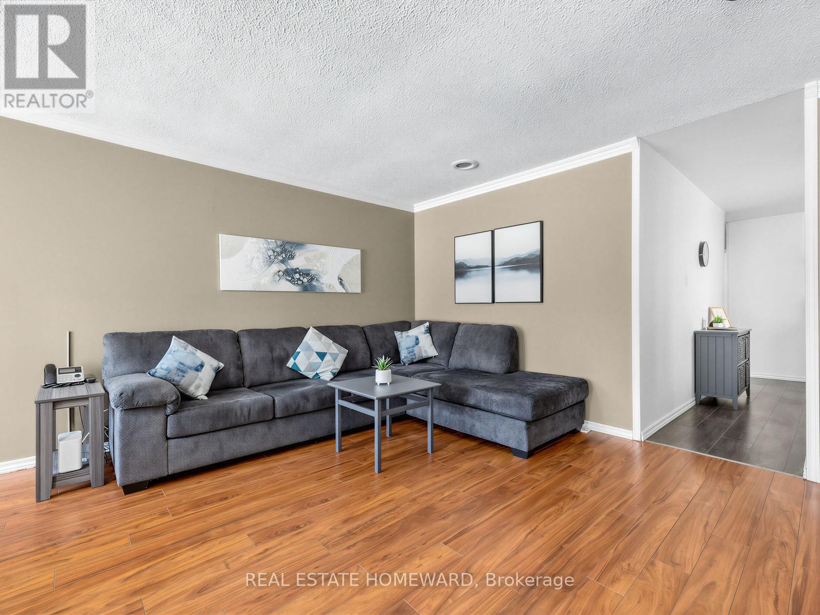 44 Westbourne Avenue, Toronto, Ontario  M1L 2Y4 - Photo 13 - E13094074