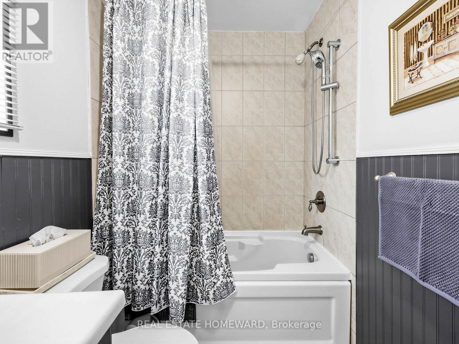 44 Westbourne Avenue, Toronto, Ontario  M1L 2Y4 - Photo 25 - E13094074