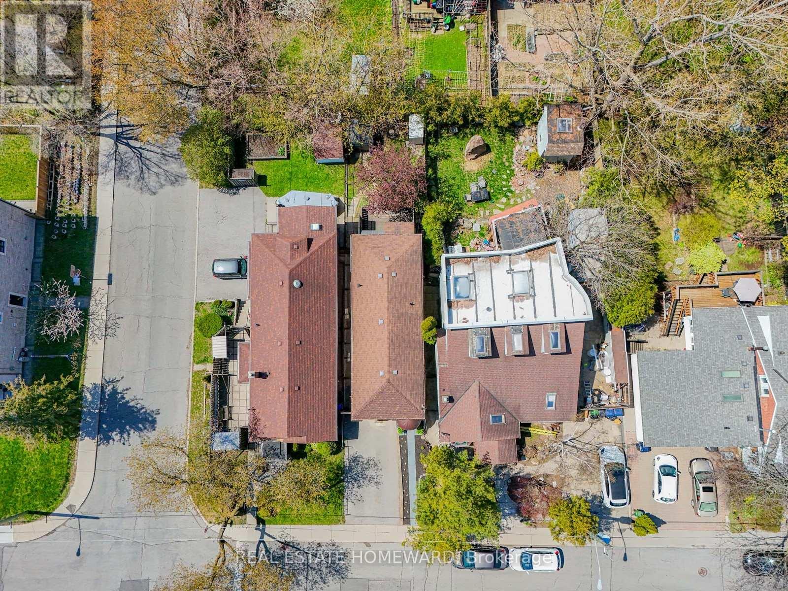 44 Westbourne Avenue, Toronto, Ontario  M1L 2Y4 - Photo 3 - E13094074