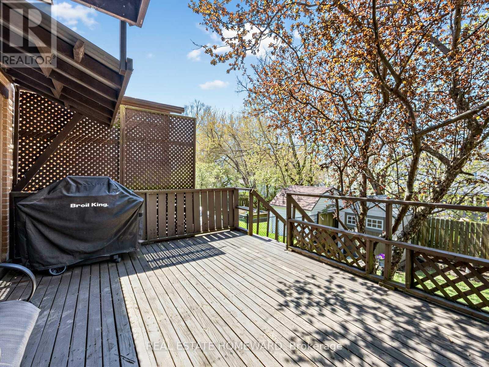 44 Westbourne Avenue, Toronto, Ontario  M1L 2Y4 - Photo 36 - E13094074