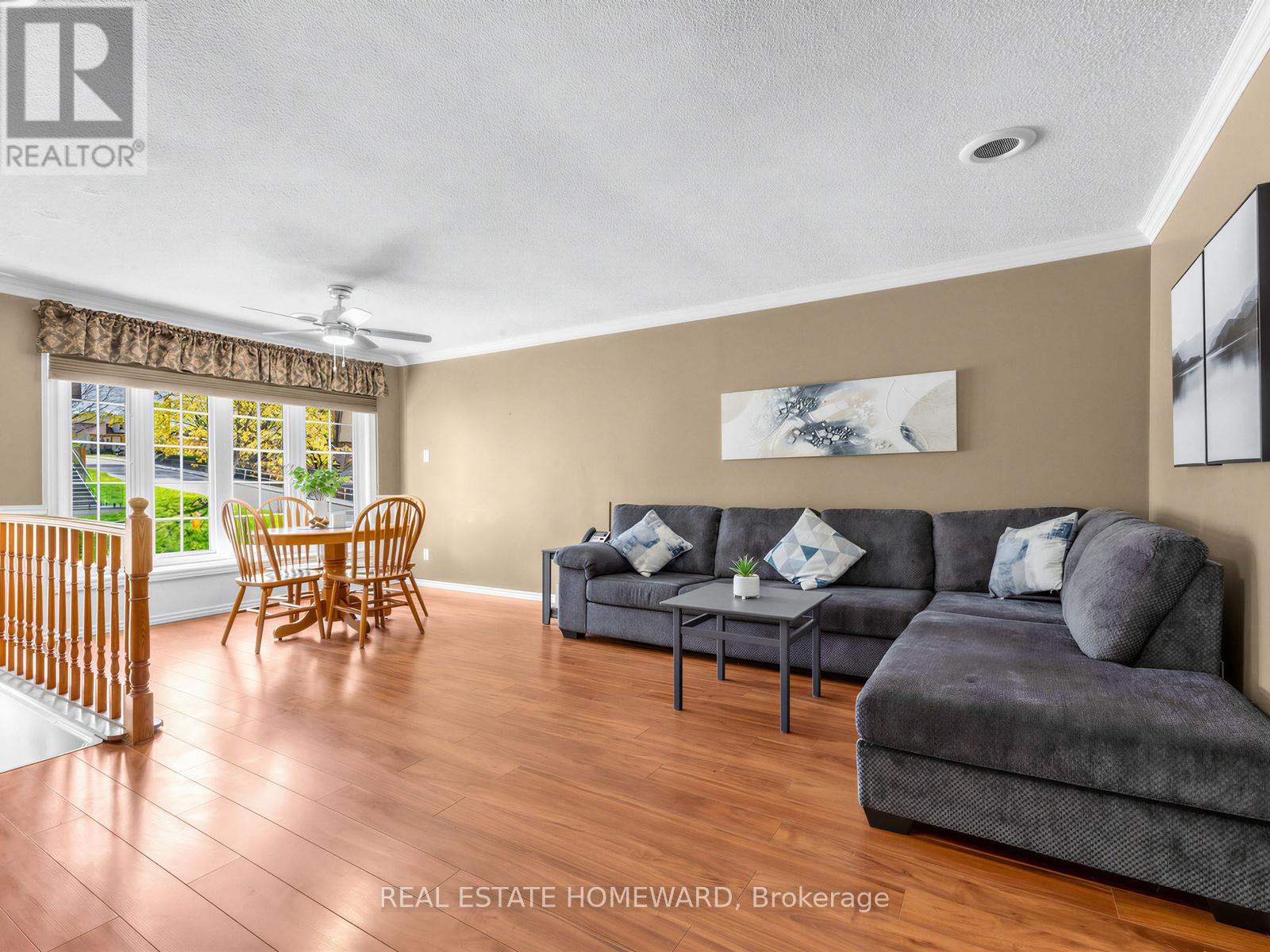 44 Westbourne Avenue, Toronto, Ontario  M1L 2Y4 - Photo 8 - E13094074