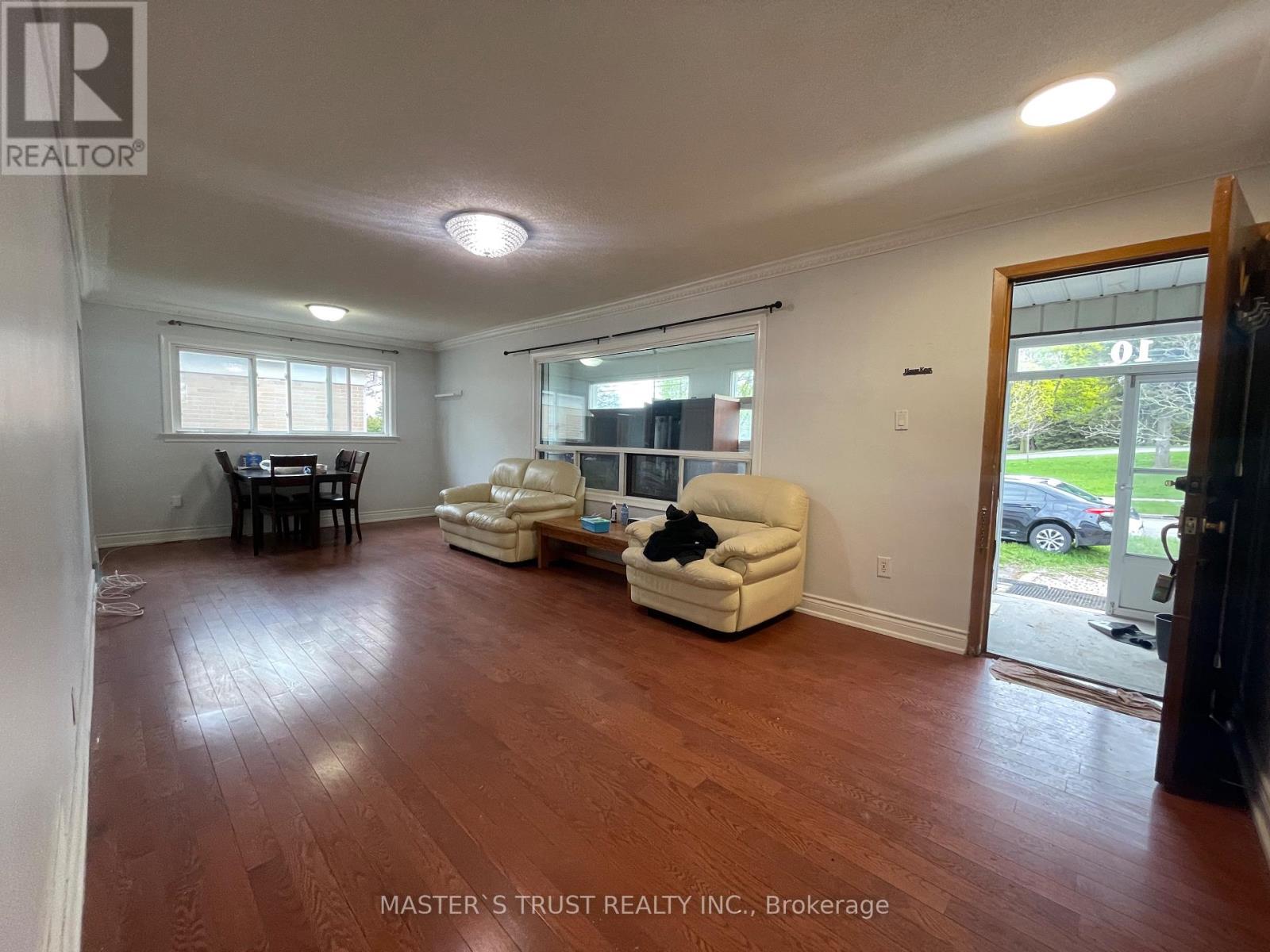 10 Heather Road, Toronto, Ontario  M1S 2E1 - Photo 3 - E13094106