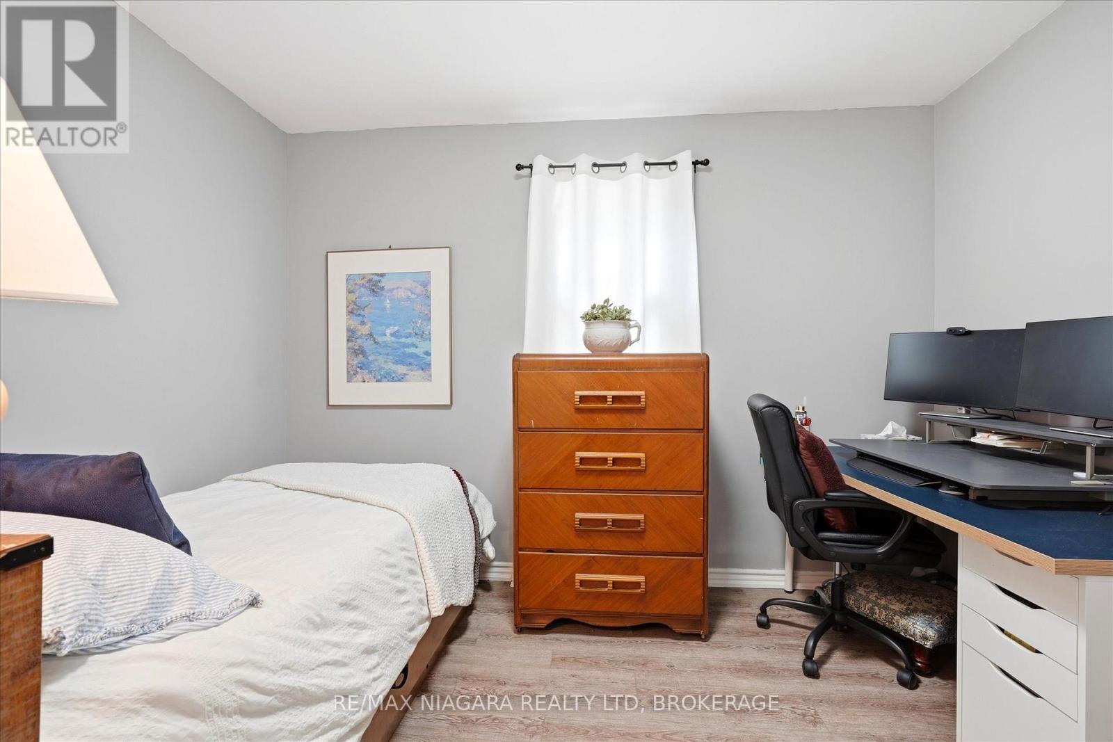 27 Wiley Street, St. Catharines, Ontario  L2R 4E6 - Photo 14 - X13094058