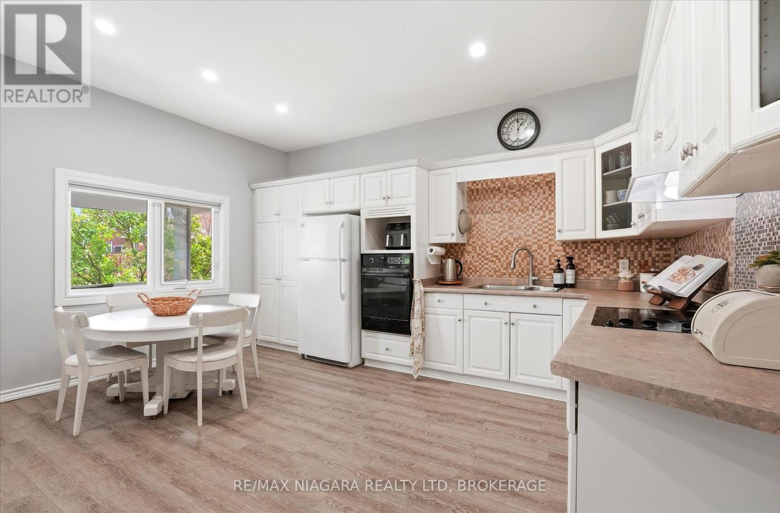 27 Wiley Street, St. Catharines, Ontario  L2R 4E6 - Photo 7 - X13094058