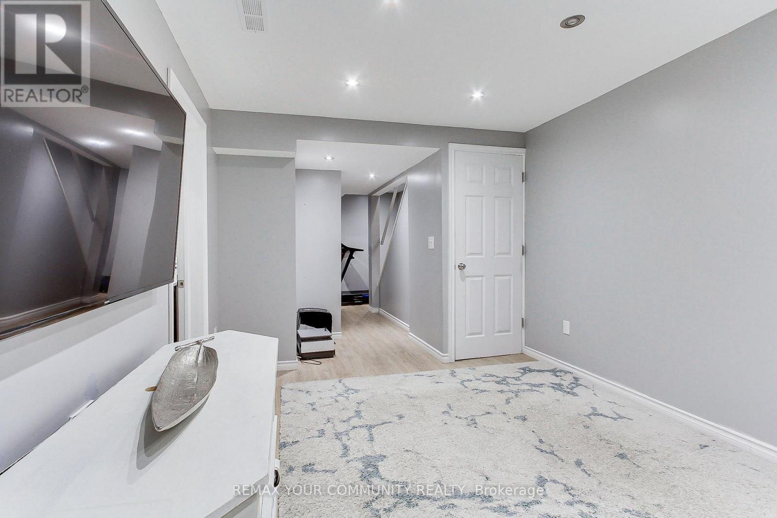 65 Liberty Crescent, Bradford West Gwillimbury, Ontario  L3Z 0P5 - Photo 21 - N13094064