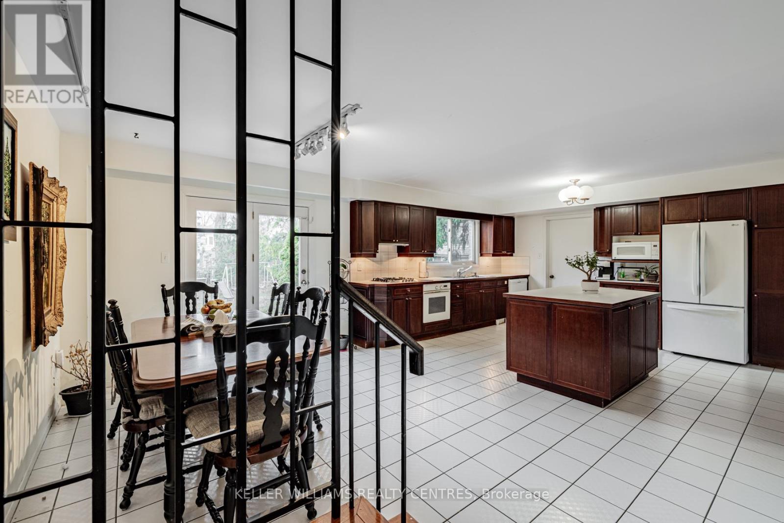 10 Hawthorne Lane, Aurora, Ontario  L4G 3K7 - Photo 16 - N13094088