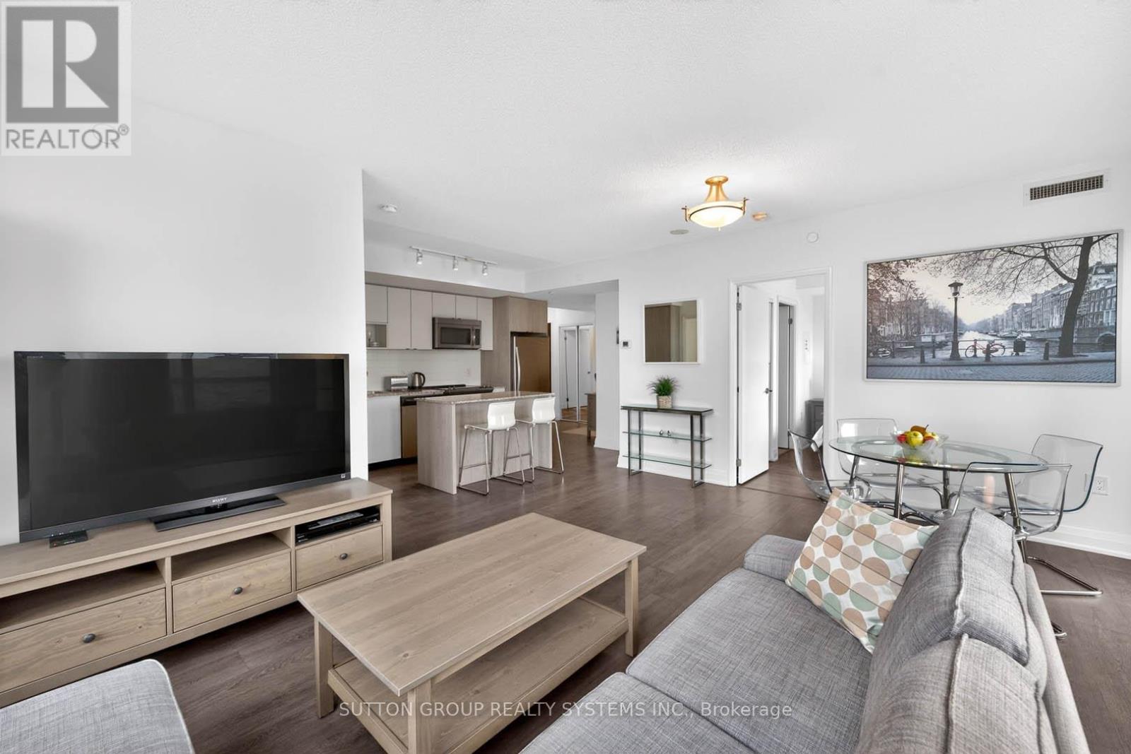 2504 - 9 Valhalla Inn Road, Toronto, Ontario  M9B 0B2 - Photo 9 - W13094020