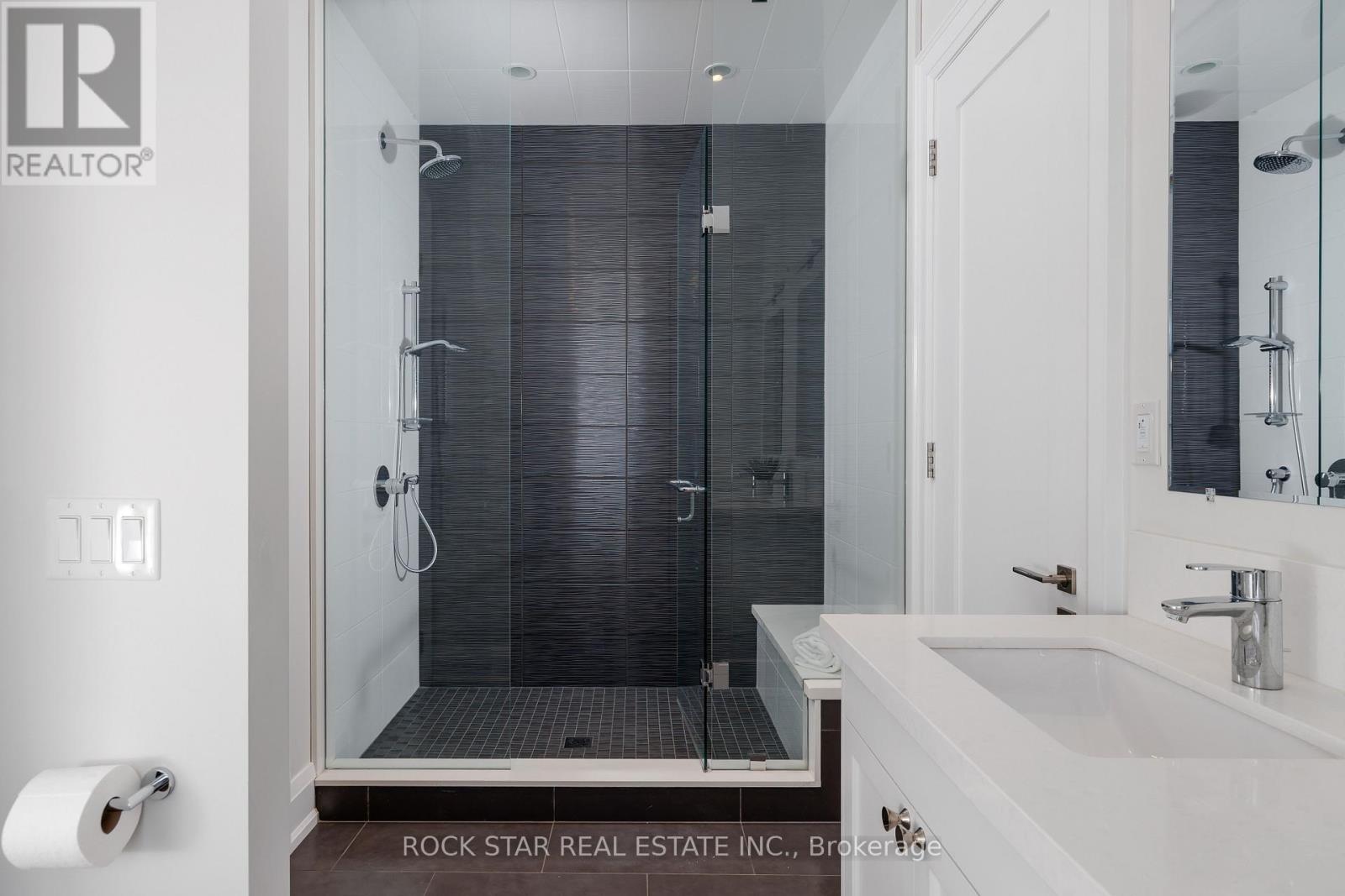 2443 Applewood Drive, Oakville, Ontario  L6L 1V7 - Photo 38 - W13094024