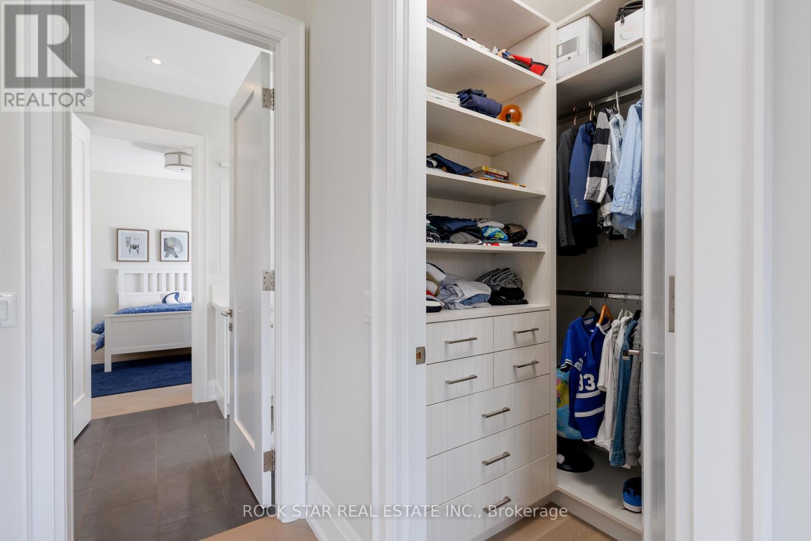 2443 Applewood Drive, Oakville, Ontario  L6L 1V7 - Photo 40 - W13094024