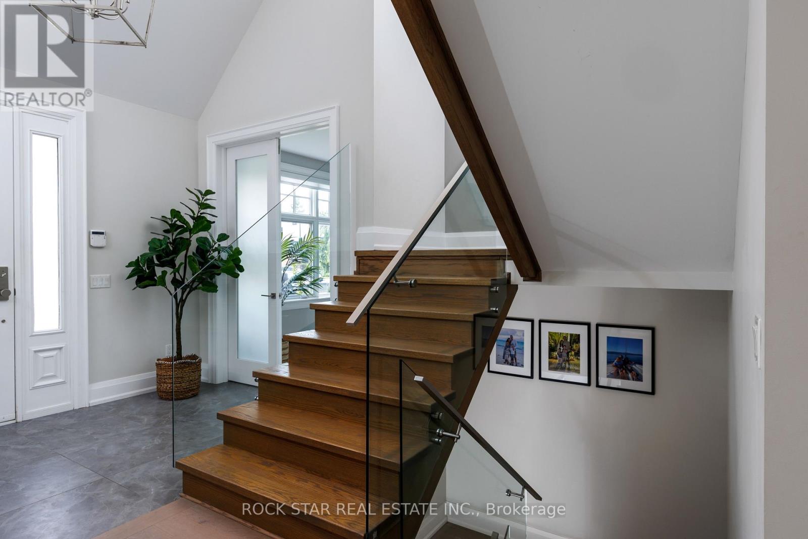 2443 Applewood Drive, Oakville, Ontario  L6L 1V7 - Photo 43 - W13094024