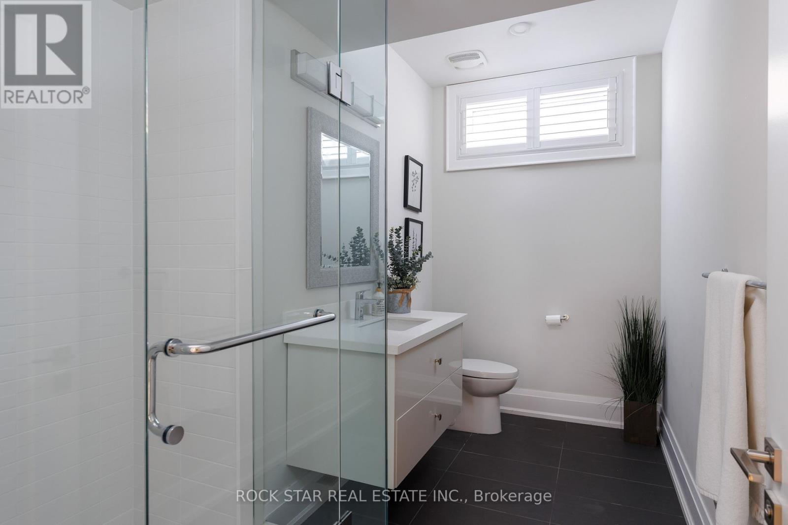 2443 Applewood Drive, Oakville, Ontario  L6L 1V7 - Photo 49 - W13094024