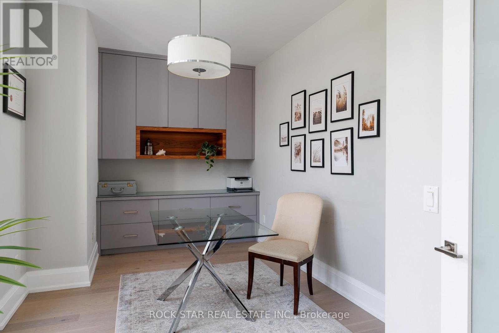 2443 Applewood Drive, Oakville, Ontario  L6L 1V7 - Photo 9 - W13094024