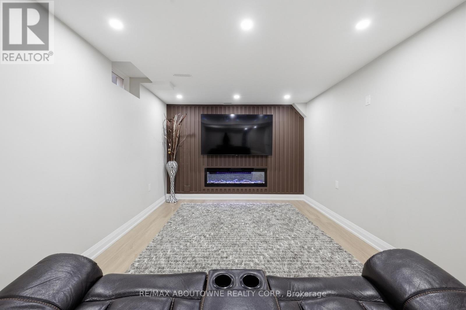 2202 Brookhaven Crescent, Oakville, Ontario  L6M 5B8 - Photo 39 - W13094032