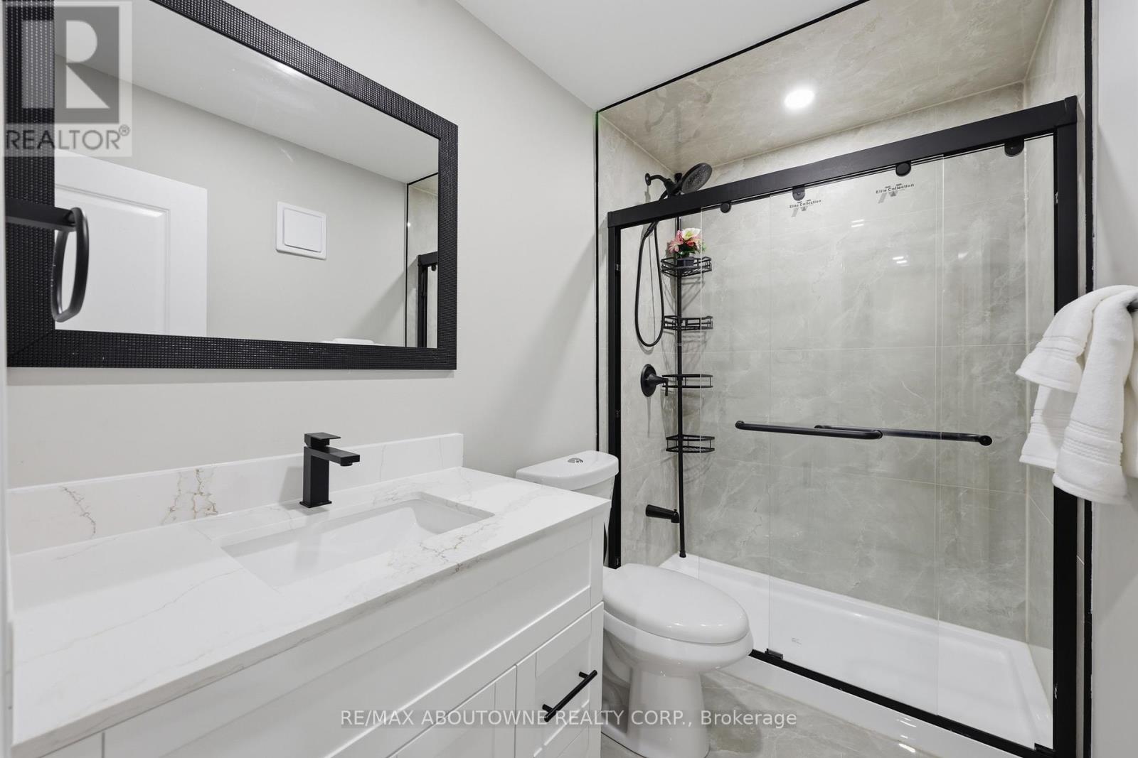 2202 Brookhaven Crescent, Oakville, Ontario  L6M 5B8 - Photo 41 - W13094032
