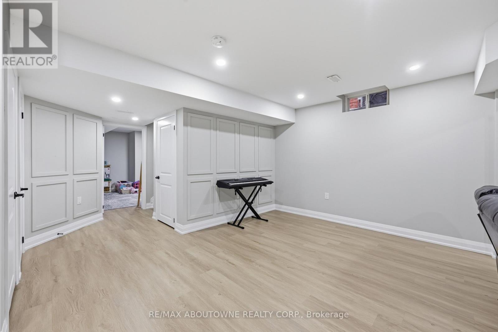 2202 Brookhaven Crescent, Oakville, Ontario  L6M 5B8 - Photo 43 - W13094032