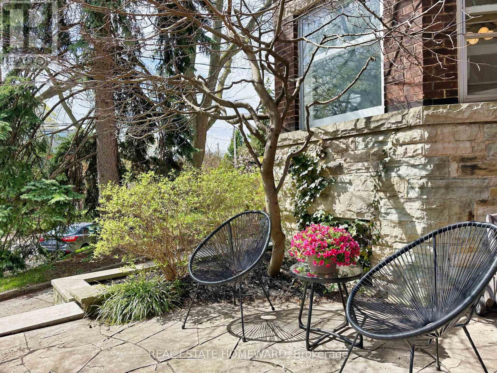 92 Indian Road, Toronto, Ontario  M6R 2V4 - Photo 3 - W13094034