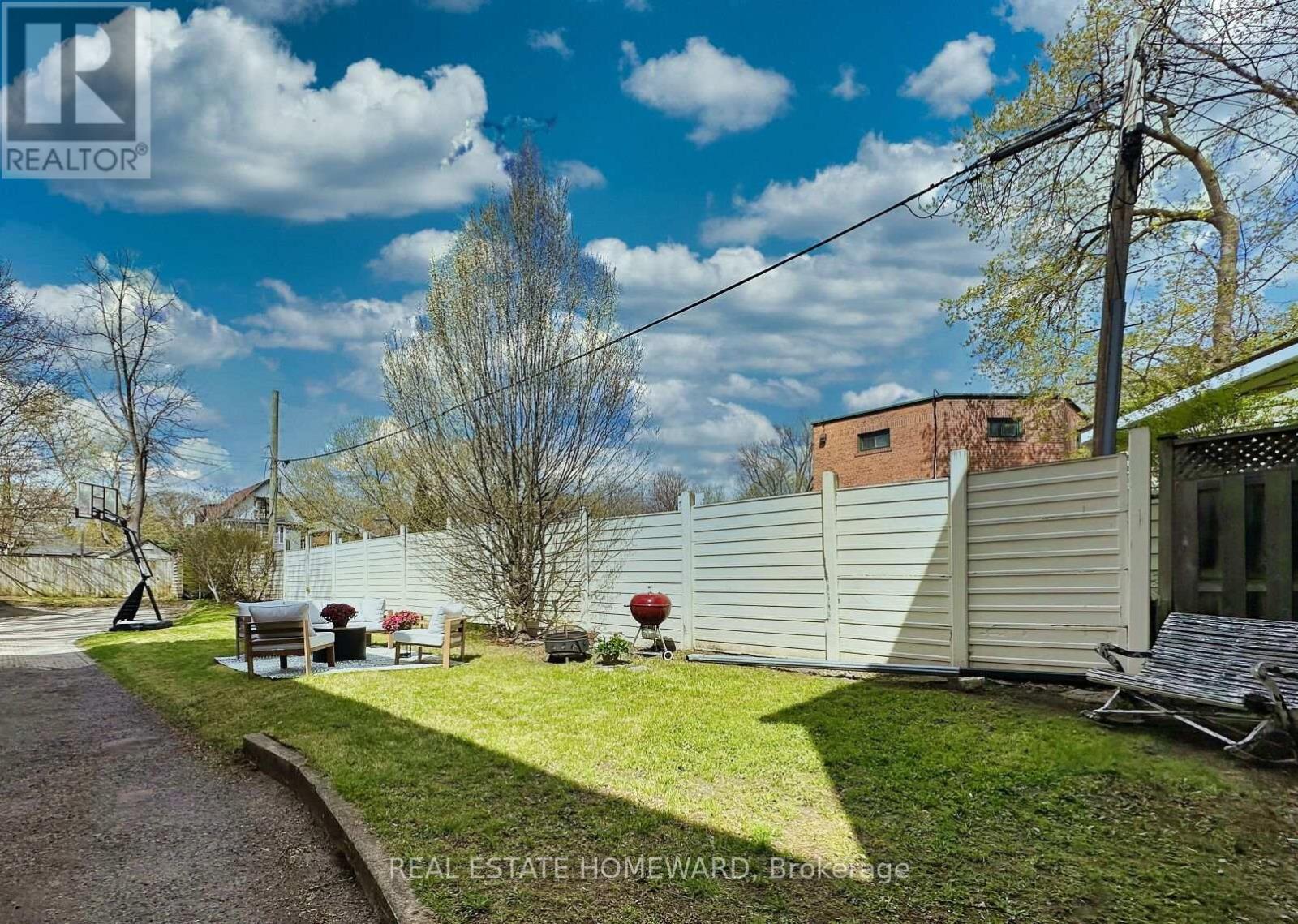 92 Indian Road, Toronto, Ontario  M6R 2V4 - Photo 36 - W13094034