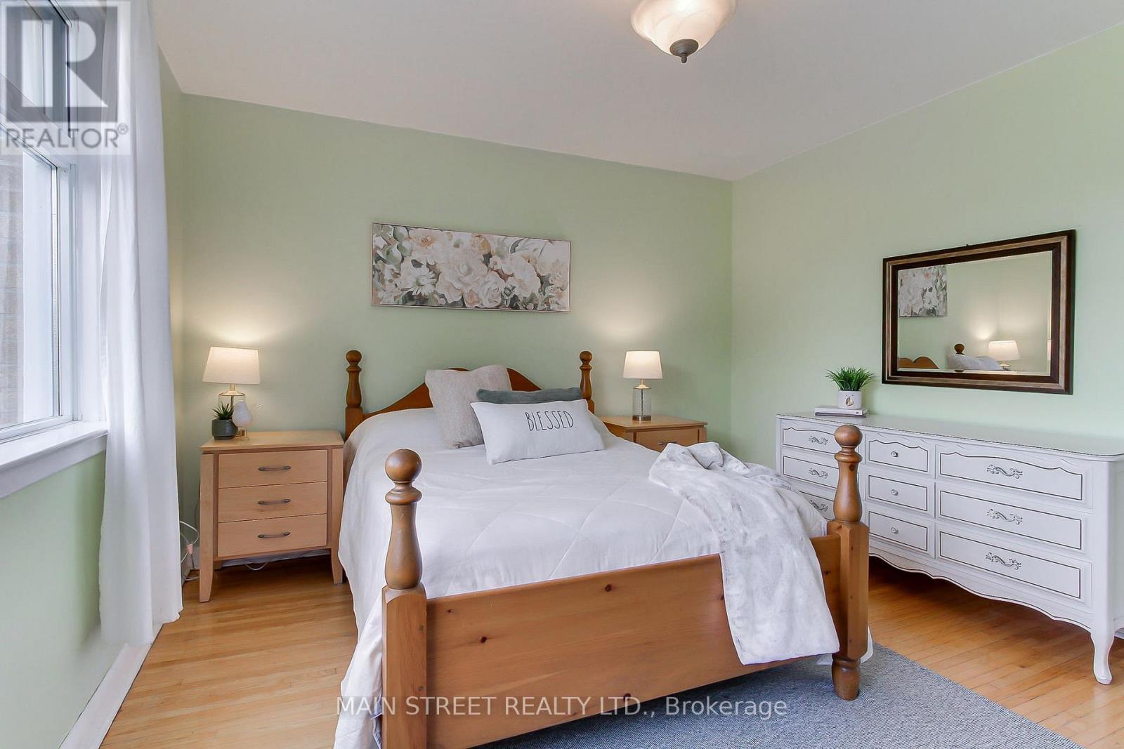 14 Westhampton Drive, Toronto, Ontario  M9R 1X6 - Photo 23 - W13094038