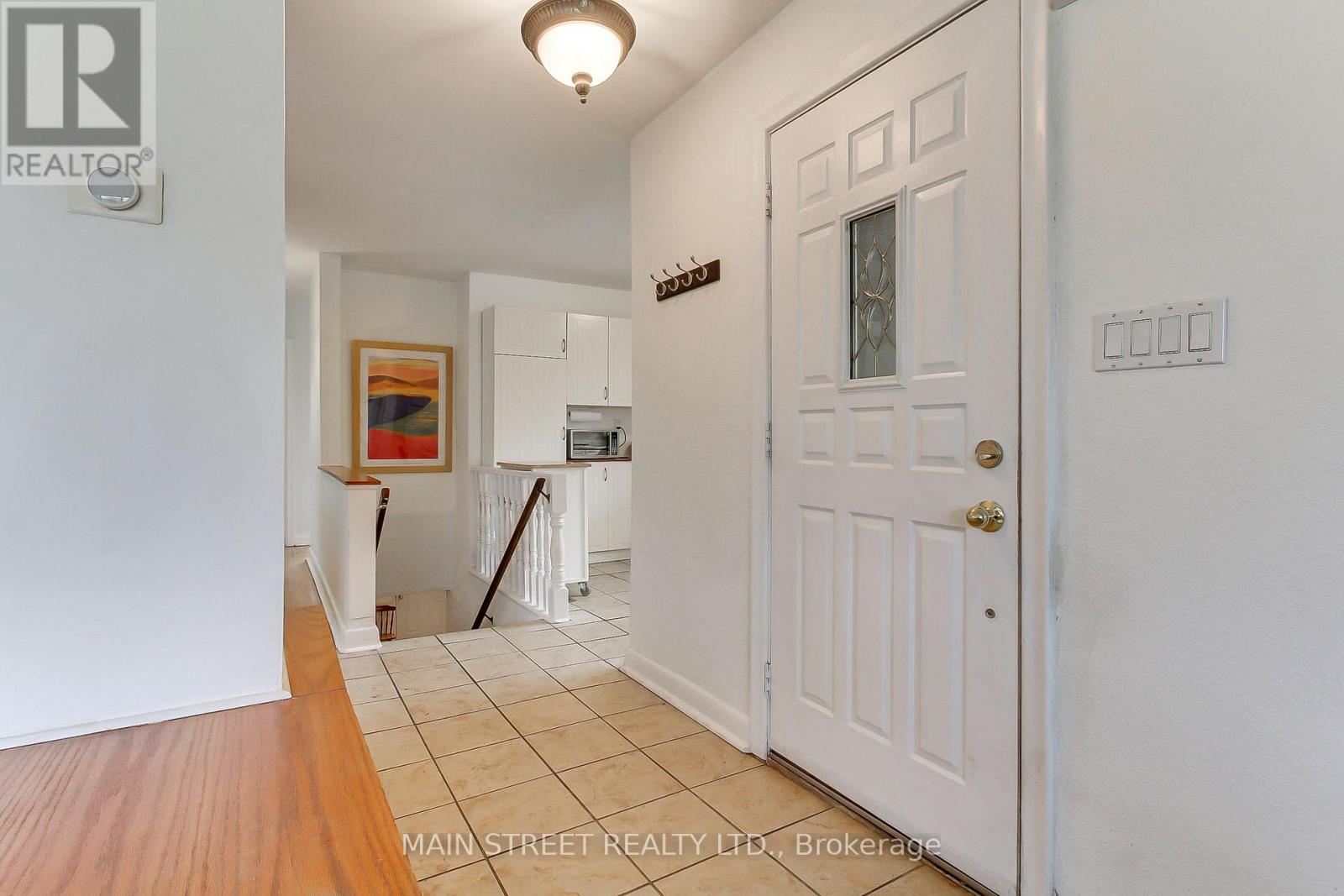 14 Westhampton Drive, Toronto, Ontario  M9R 1X6 - Photo 6 - W13094038