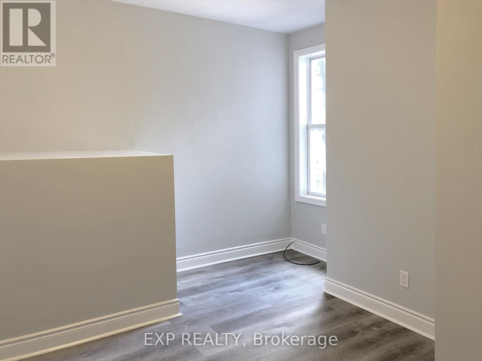 2798 Dundas Street W, Toronto, Ontario  M6P 1Y5 - Photo 5 - W13094044