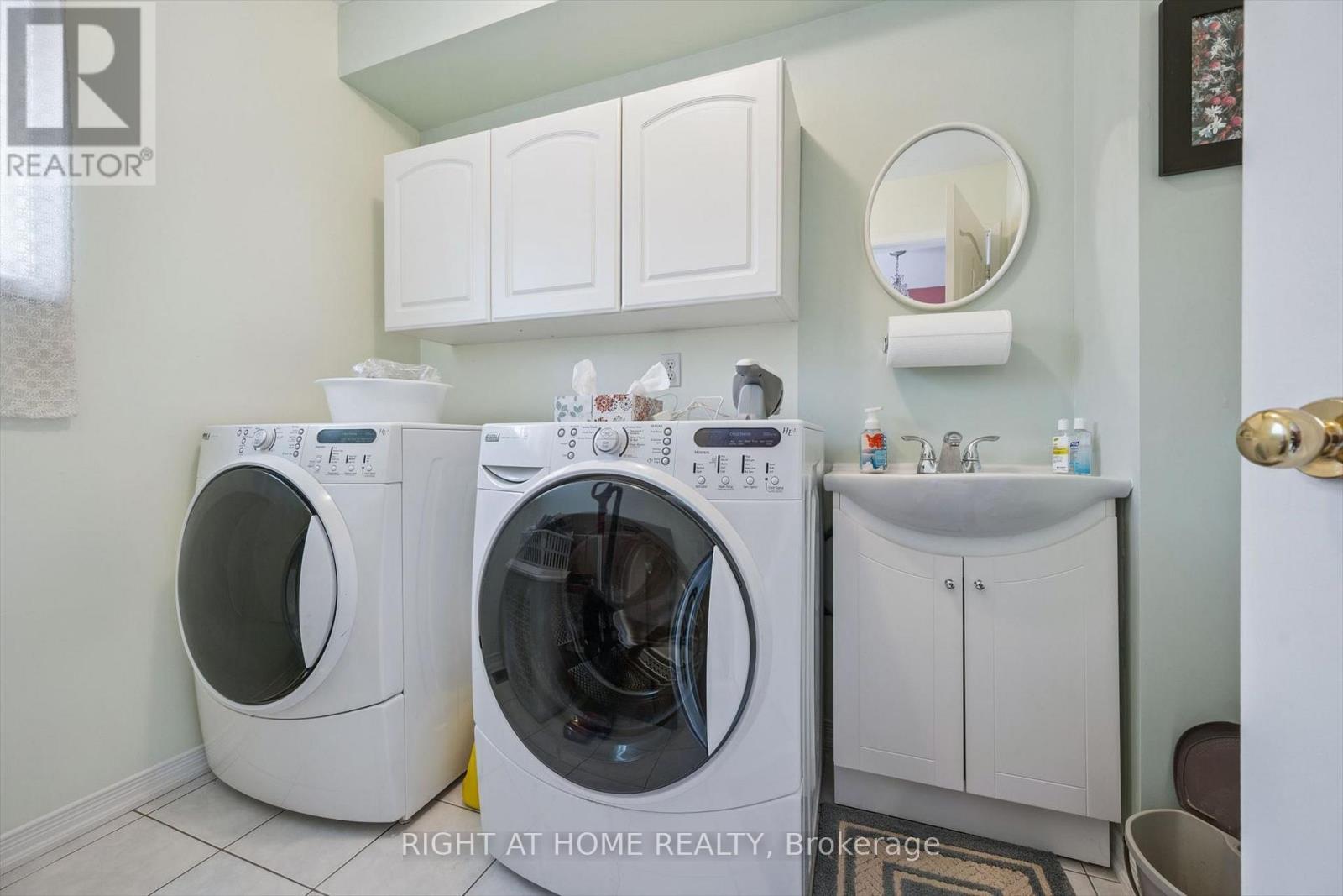 22 Zebra Trail, Brampton, Ontario  L6R 2J2 - Photo 11 - W13094048