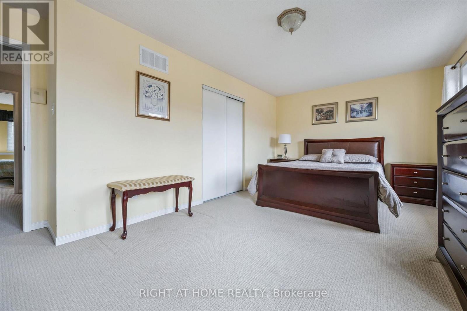 22 Zebra Trail, Brampton, Ontario  L6R 2J2 - Photo 13 - W13094048