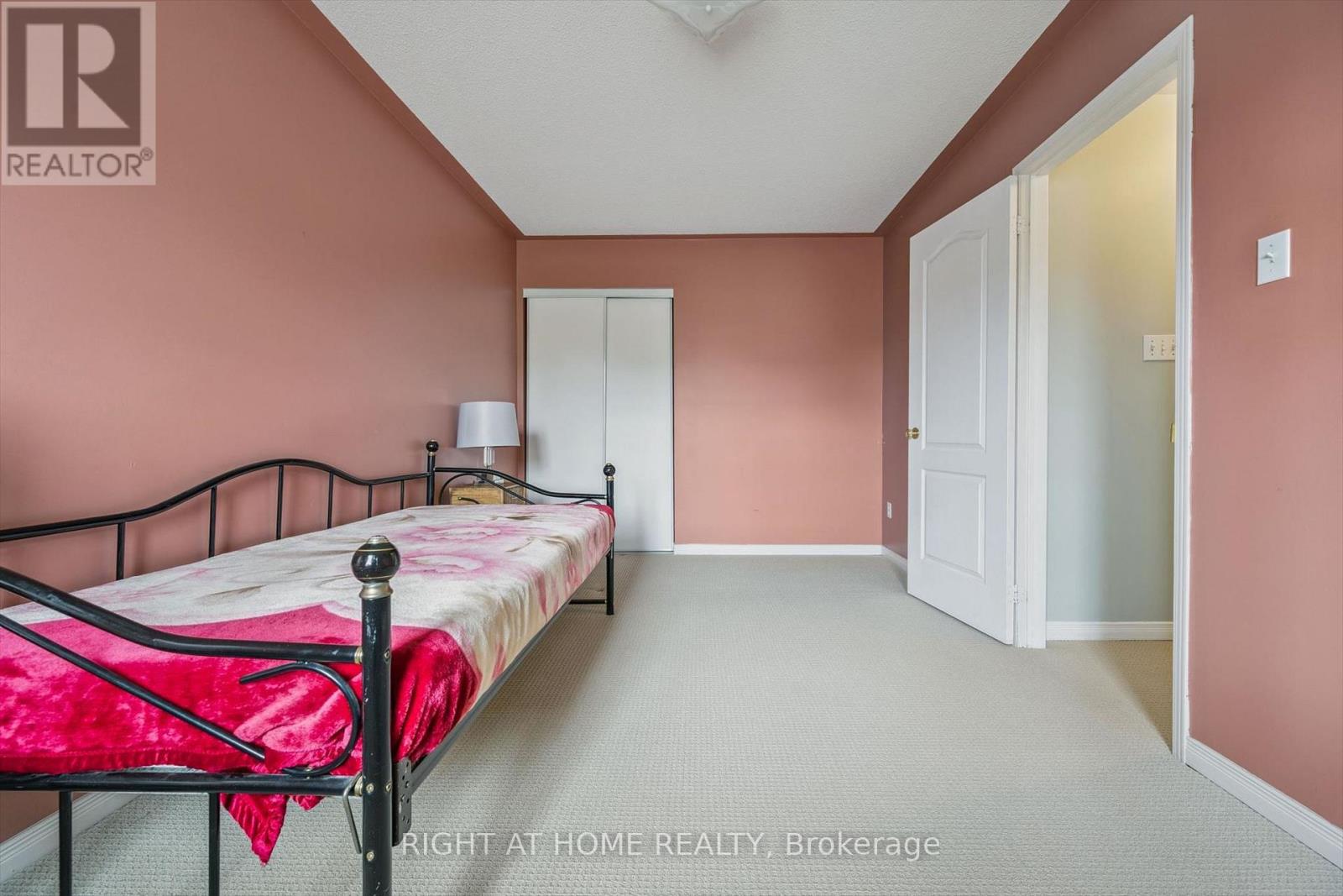 22 Zebra Trail, Brampton, Ontario  L6R 2J2 - Photo 19 - W13094048