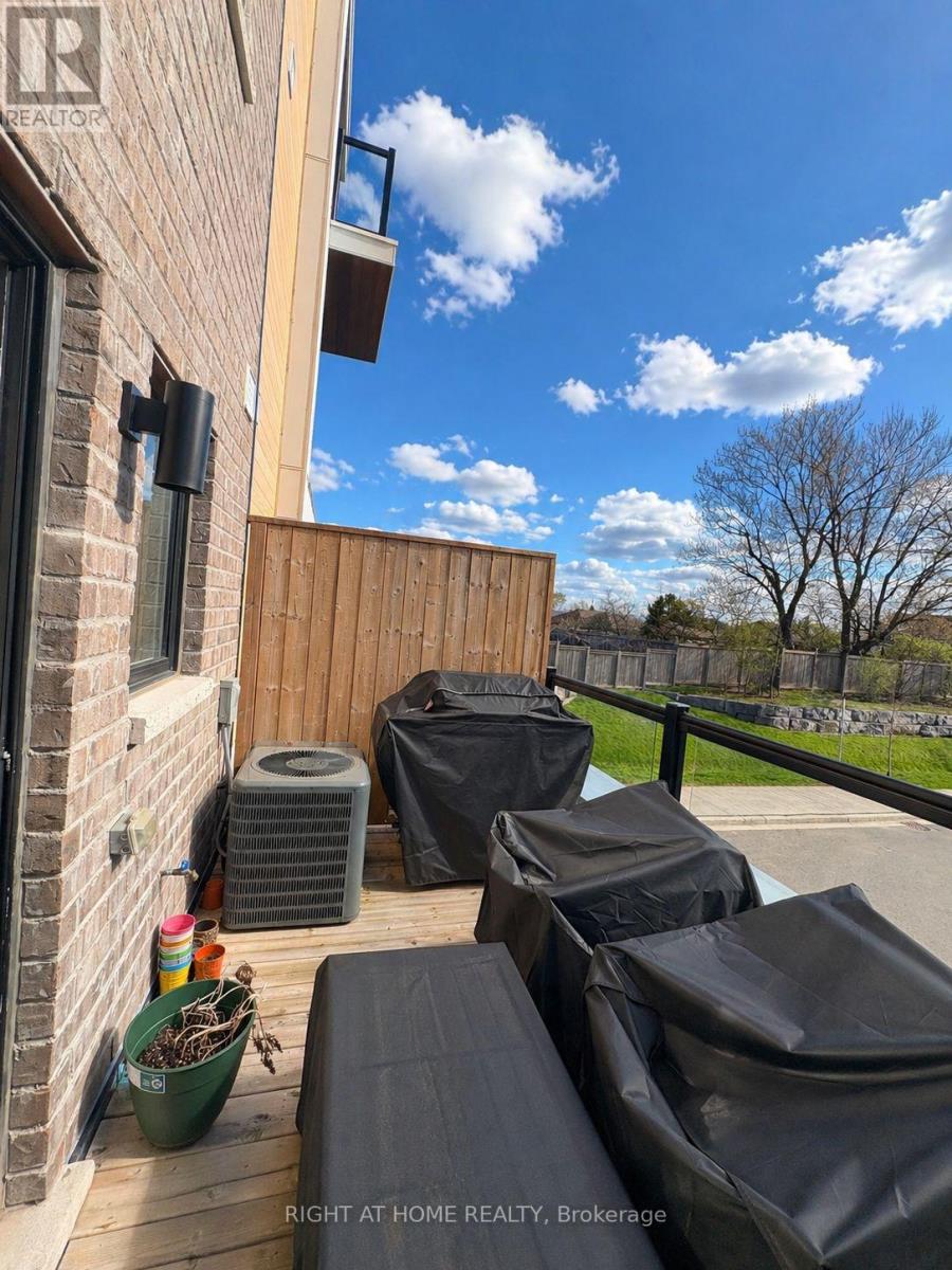 74 Stanley Greene Boulevard, Toronto, Ontario  M3K 0C8 - Photo 10 - W13094068