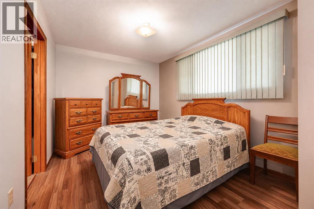 5005 43 Street E, Sylvan Lake, Alberta  T4S 1C1 - Photo 10 - A2296502